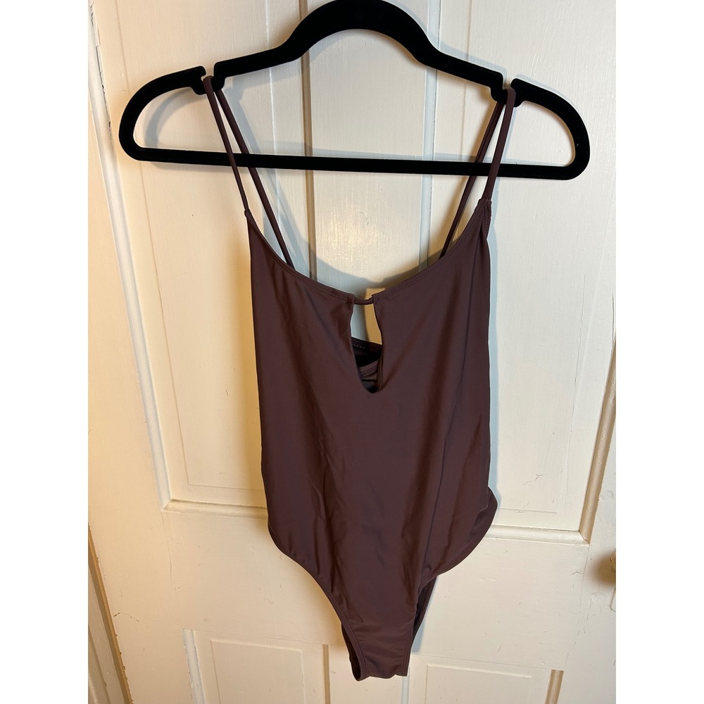 Betty Jade Swim Womens Plum Lace Up Back Keyhole One Piece Swimsuit 12833-PUCE M